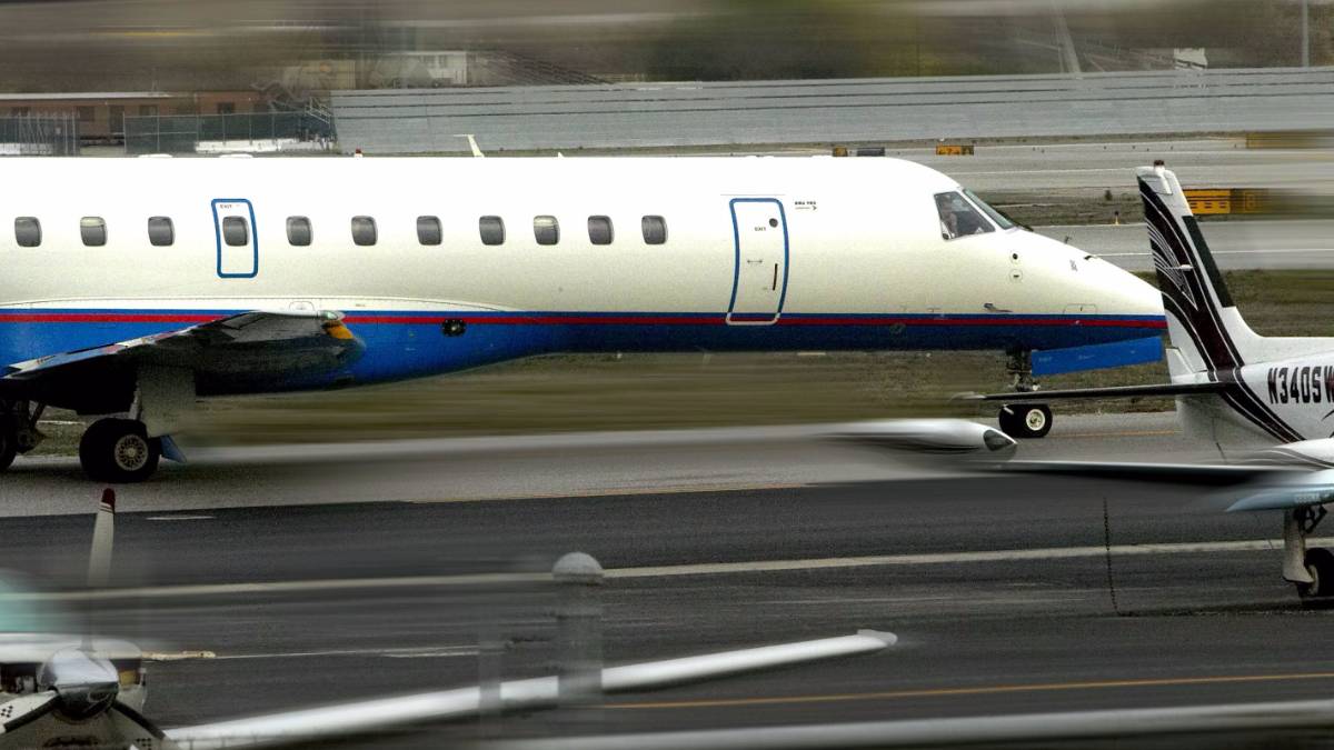 Landing aircraft