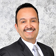 ernesto martinez headshot
