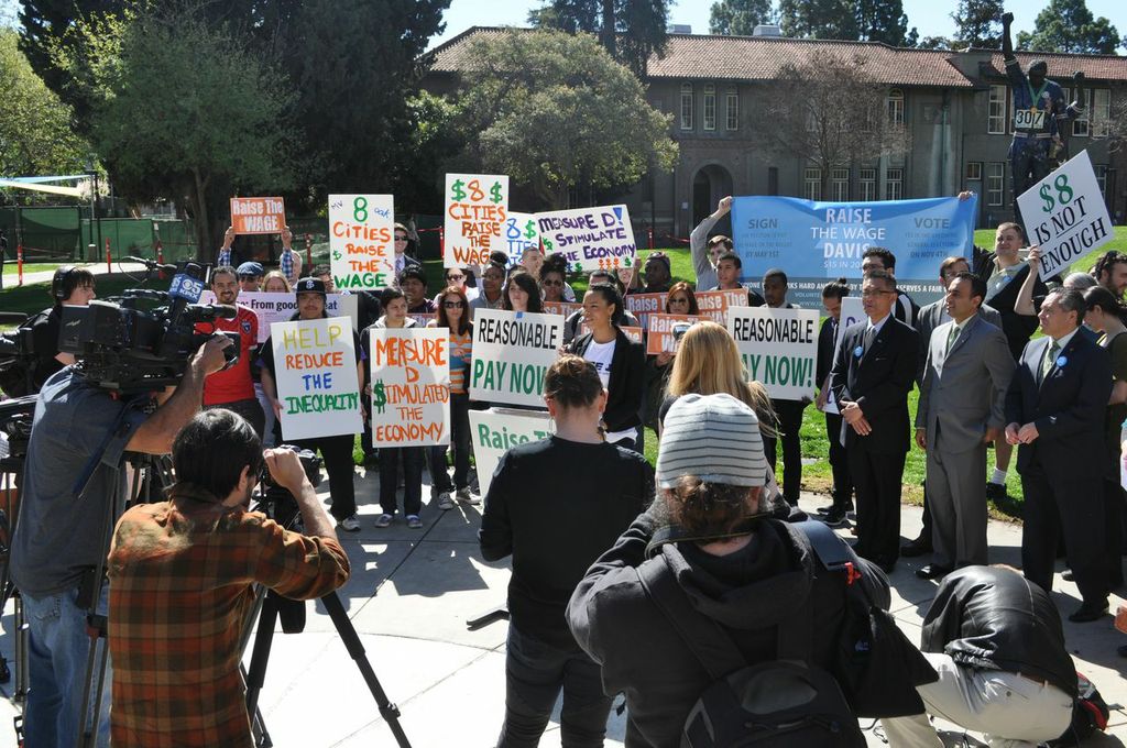 SJSU Protest on Minimum Wage